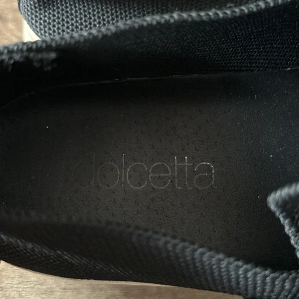 Dolcetta Luna platform slip on shoes size 6.5